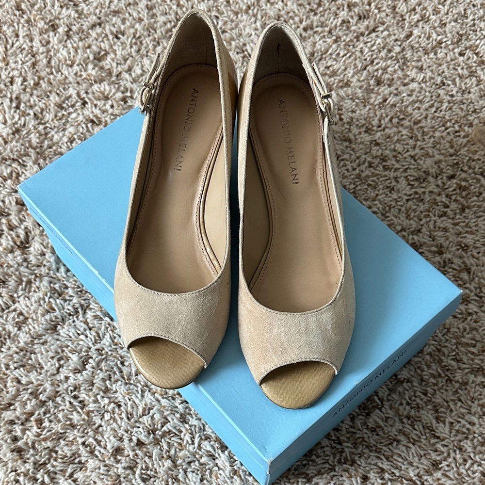 ANTONIO MELANI Tan Peep Toe Heels